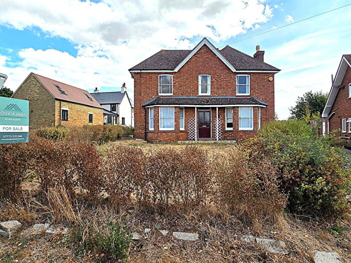 4 Bedroom Detached House For Sale In Honey Hill, Gamlingay, SG19