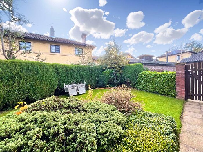 2 Bedroom Flat For Sale In Park Drive, Mill Court Park Drive, ST4