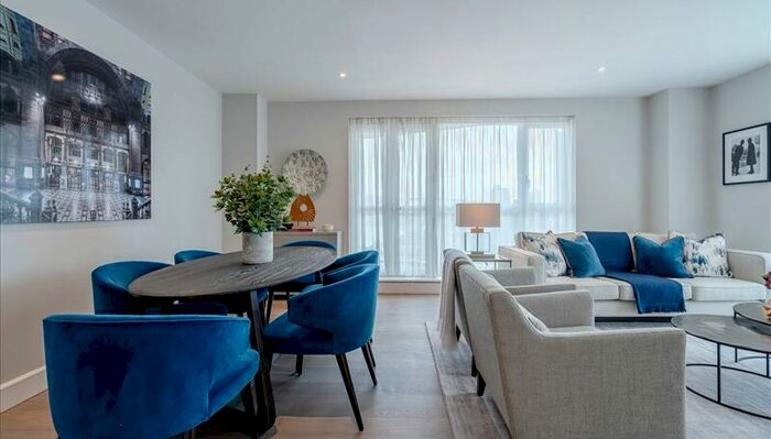 2 Bedroom Apartment To Rent In Westferry Circus, London, E14