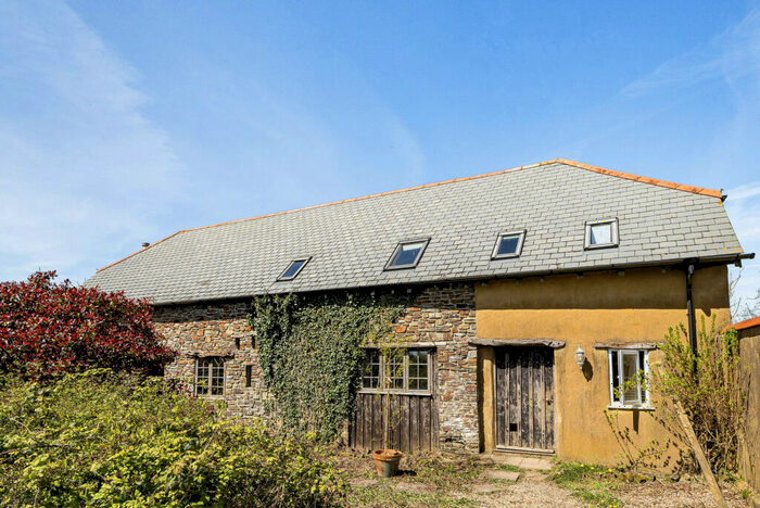 3 Bedroom Smallholding For Sale In Woodford, Bude, EX23