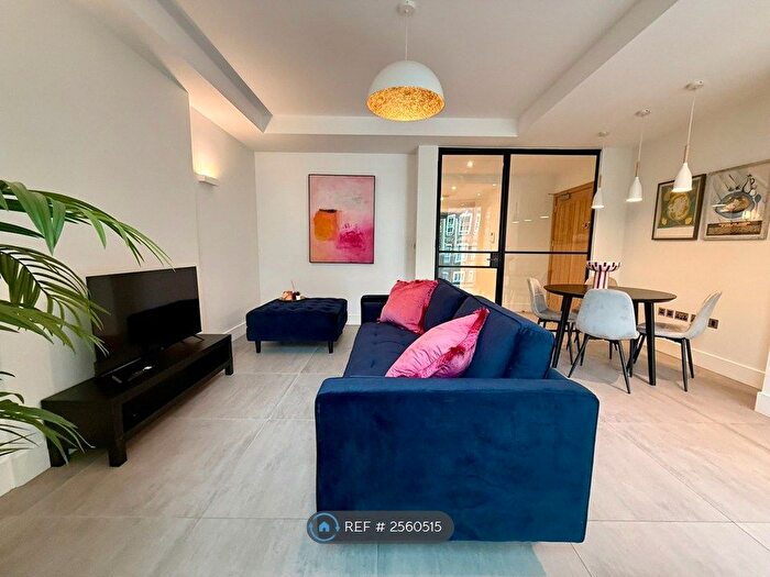 2 Bedroom Flat To Rent In Cliff Villas, London, NW1