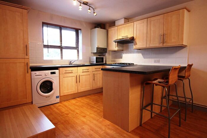1 Bedroom Flat To Rent In Minny Street, Cadogan Court, CF24
