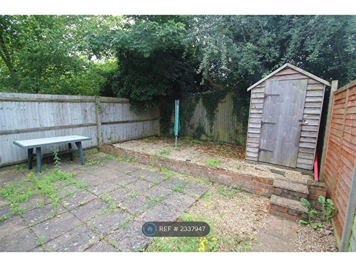 1 Bedroom End Of Terrace House To Rent In Haining Gardens, Mytchett, Camberley, GU16