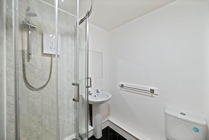 4 Bedroom House To Rent In Broomhall Street, Sheffield, S3