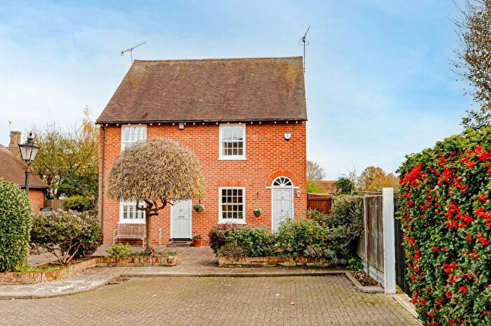 2 Bedroom Semi Detached House For Sale In The Maltings, Faversham, ME13