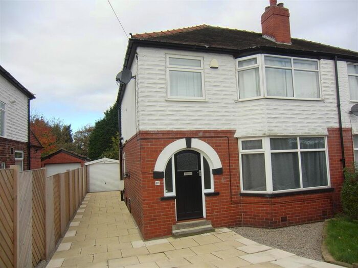 3 Bedroom Semi-Detached House To Rent In Knightsway, Halton, Leeds, LS15