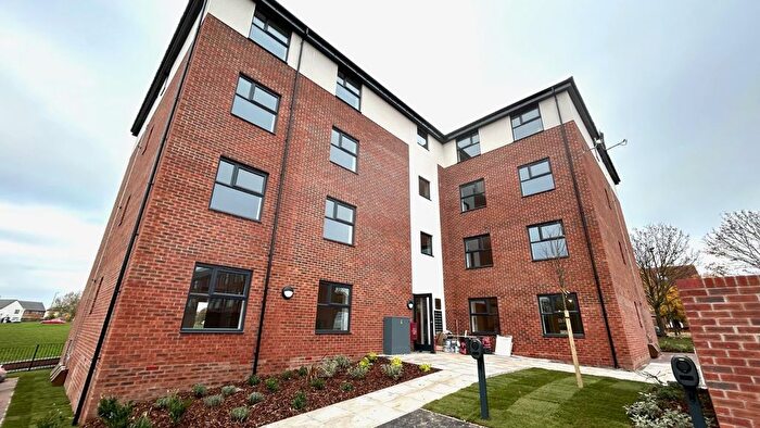 2 Bedroom Flat To Rent In Kestrel House Sandpiper Drive, Doncaster, South Yorkshire, DN4