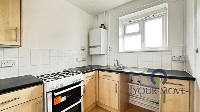 1 Bedroom Flat To Rent In Lamport Close, London, SE18