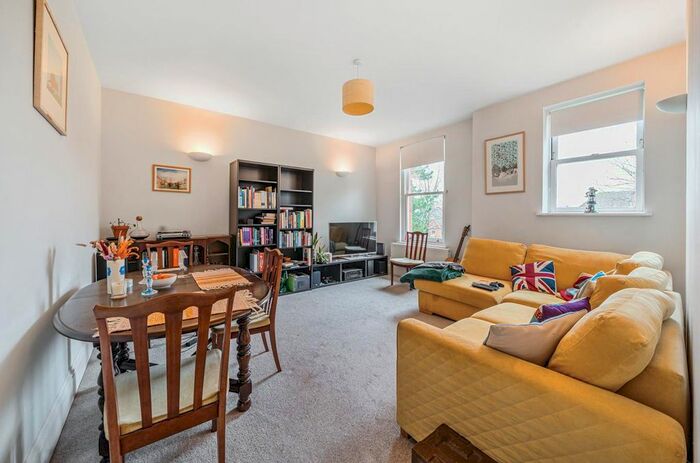 2 Bedroom Flat For Sale In Upper Park Place, Upper Park Road, Camberley, GU15