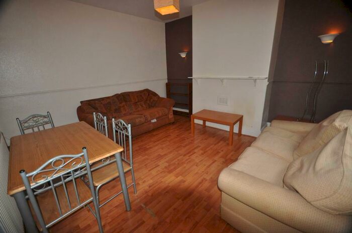 2 Bedroom Terraced House To Rent In Harold Mount, Hyde Park, Leeds, LS6