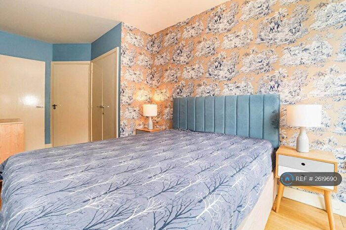 2 Bedroom Flat To Rent In City Mill Apartments, London, E8
