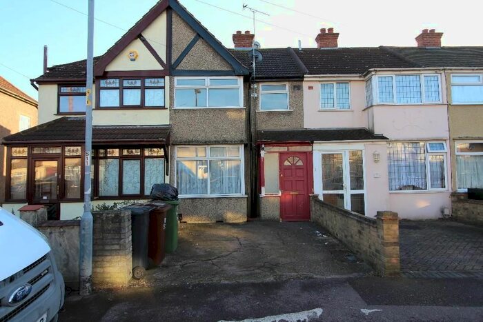 3 Bedroom Terraced House To Rent In School Road, Dagenham, RM10