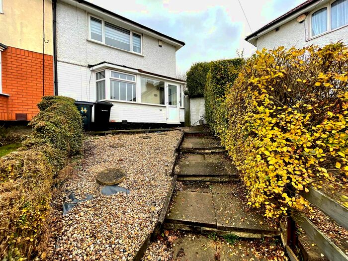 3 Bedroom Semi-Detached House To Rent In Janice Grove, Birmingham, West Midlands B14