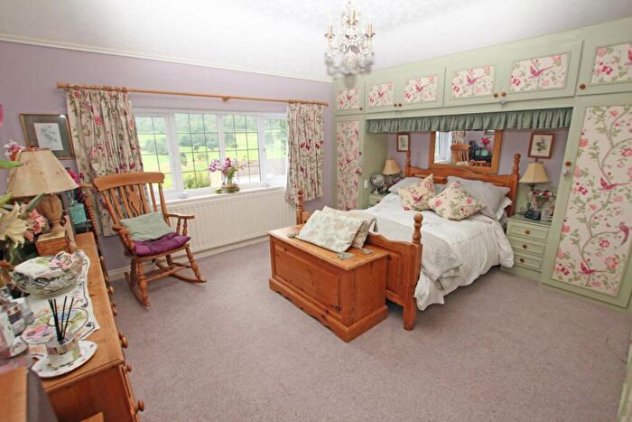 4 Bedroom Detached House For Sale In Pashley Road, Eastbourne, BN20