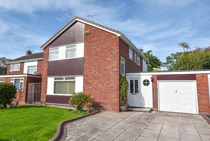 4 Bedroom Detached House For Sale In Does Meadow Road, Bromborough, CH63