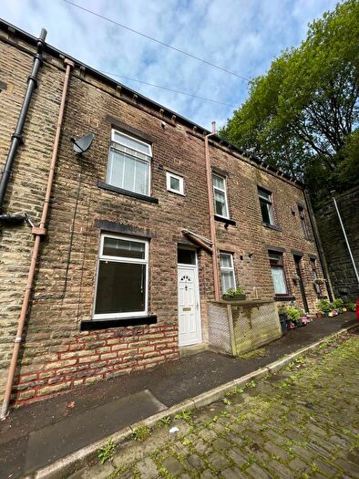 3 Bedroom Terraced House To Rent In Hudson Street, Todmorden, OL14