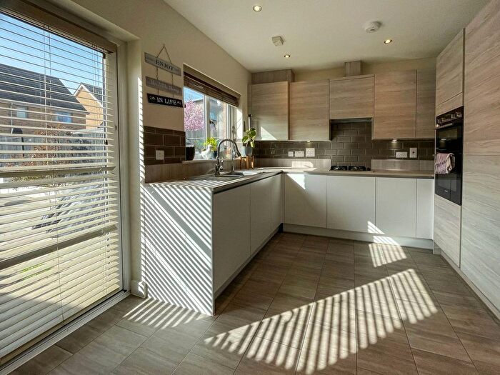 2 Bedroom Terraced House To Rent In Wallingford Way, Berkshire, Maidenhead, SL6