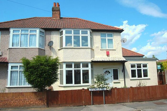 3 Bedroom House To Rent In Spencer Road, Mitcham, Surrey, CR4