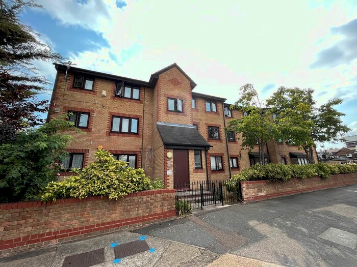 1 Bedroom Studio To Rent In Francis Street, London, E15