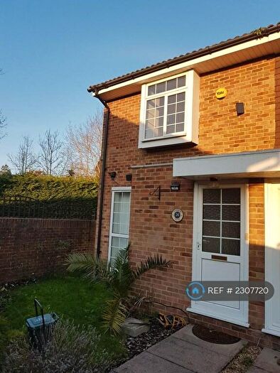 3 Bedroom End Of Terrace House To Rent In Sparrowsmead, Redhill, RH1