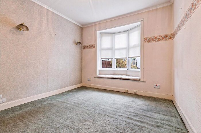 3 Bedroom Terraced House For Sale In Nether Auldhouse Road, Newlands, Glasgow, G43