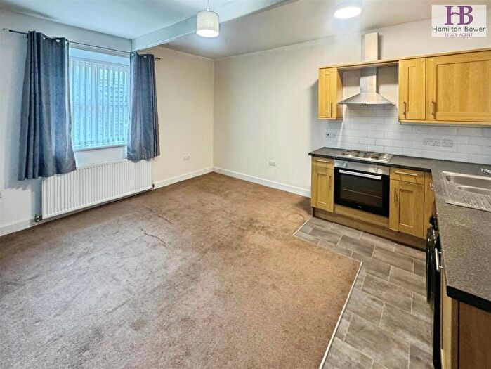 1 Bedroom Flat To Rent In Town Hall Street, Sowerby Bridge, HX6
