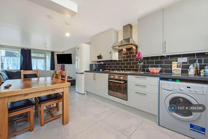 4 Bedroom Maisonette To Rent In Ambrose Walk, London, E3