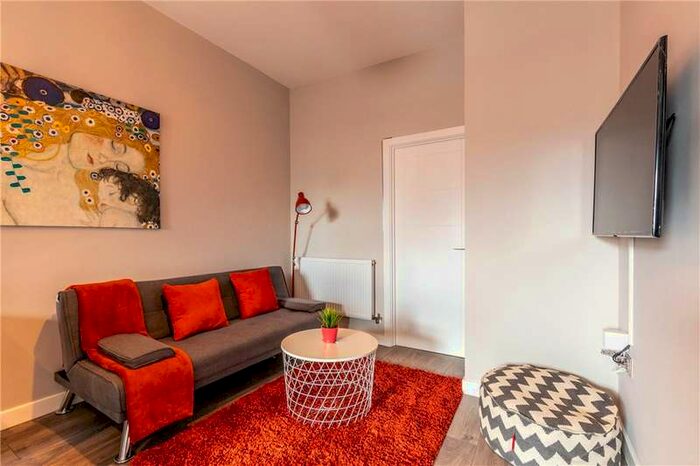 1 Bedroom Studio Flat To Rent In Barrow Road, Kenilworth, CV8