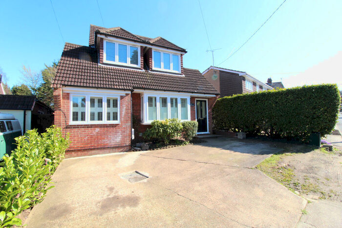 3 Bedroom Detached House To Rent In Fountain Lane, Hockley, SS5