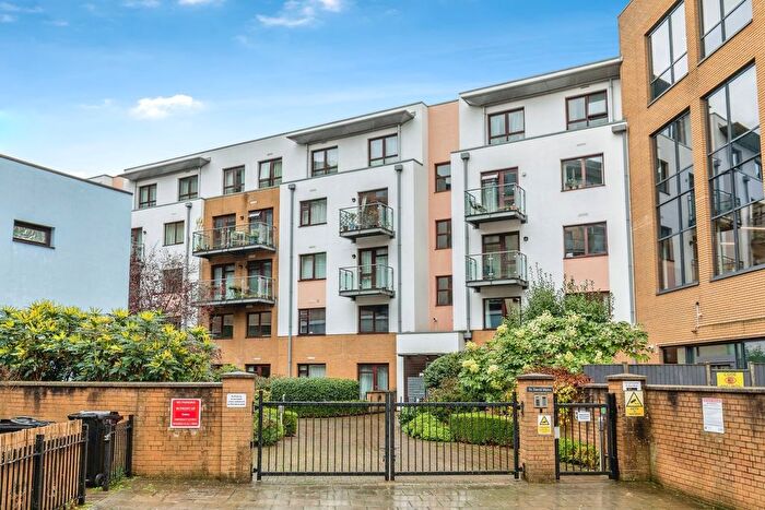 2 Bedroom Flat For Sale In St. David Mews, Bristol, BS1