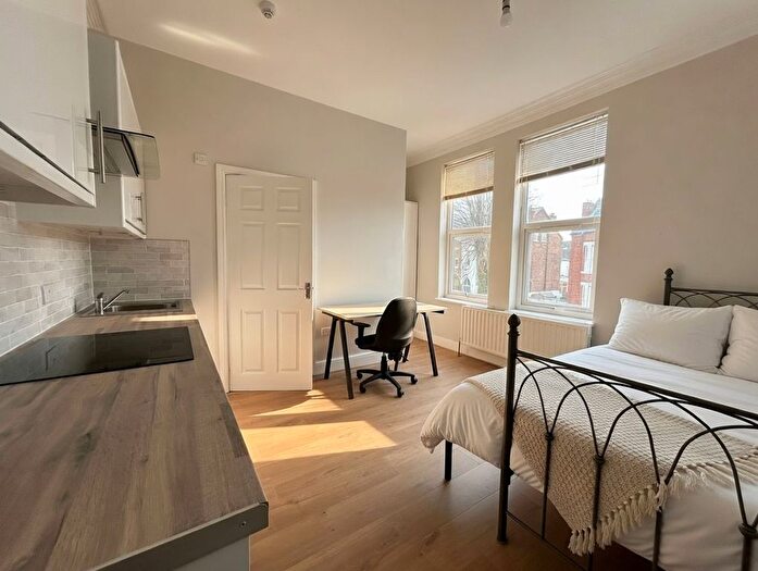 1 Bedroom Flat To Rent In William Road, West Bridgford, Nottingham, NG2