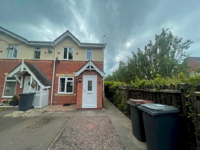 2 Bedroom Mews To Rent In Penshurst Way, Nuneaton, CV11