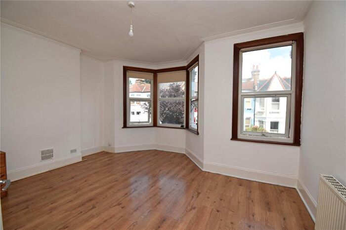 2 Bedroom Flat To Rent In Seymour Road, Harringay, London, N8