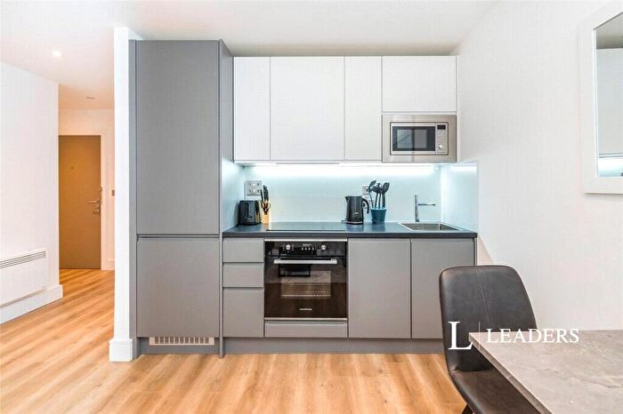 Studio To Rent In Wood Street, East Grinstead, West Sussex, RH19