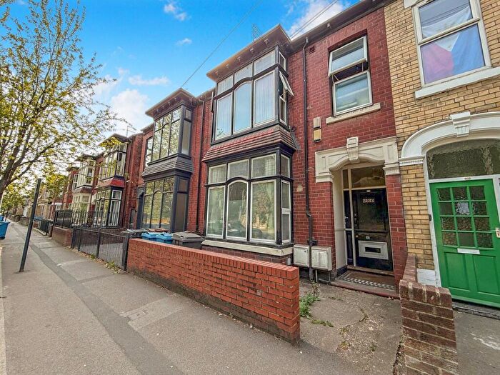 2 Bedroom Terraced House For Sale In Spring Bank West, Hull, HU3