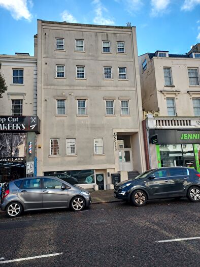 1 Bedroom Flat To Rent In Sandgate Road, Folkestone, CT20