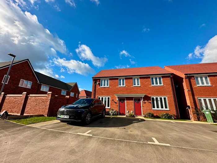 3 Bedroom Semi-Detached House For Sale In Farrington Way, Eagle Farm South, Milton Keynes, MK17