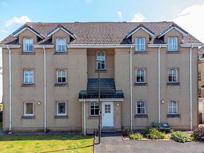 2 Bedroom Flat For Sale In Quakerfield, Bannockburn, Stirling, FK7