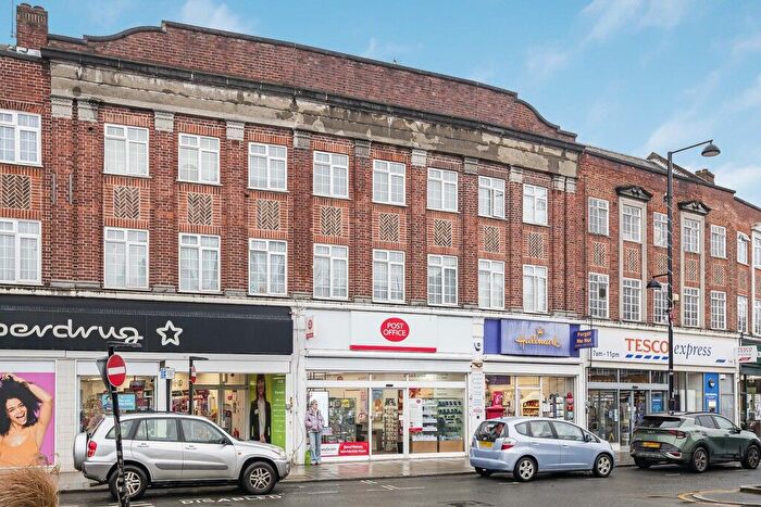 3 Bedroom Flat To Rent In Field End Road, Eastcote, Pinner, HA5