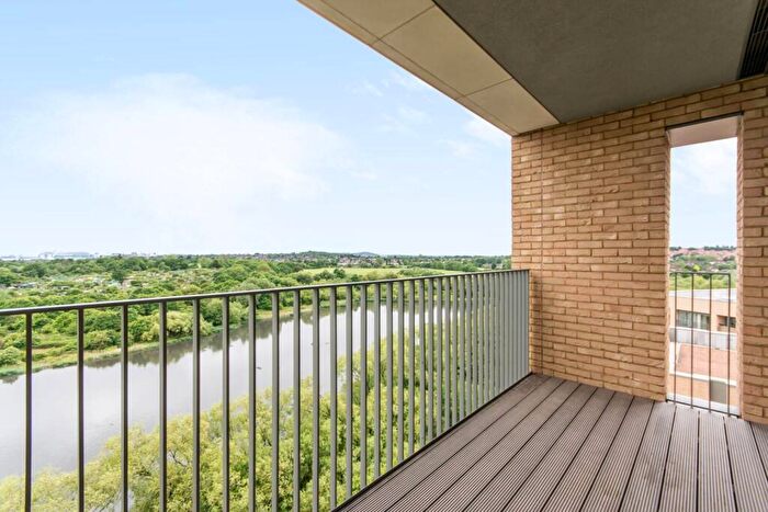 2 Bedroom Flat For Sale In Moorhen Drive, Hendon, London, NW9