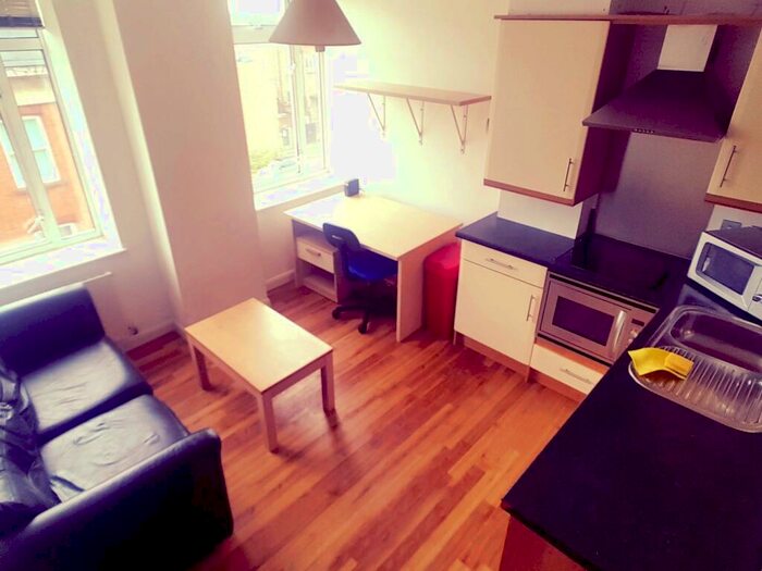 Studio To Rent In The Kingsway, Portland House, City Centre, Swansea, SA1