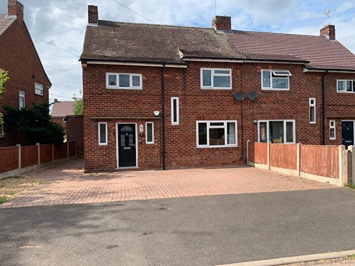3 Bedroom Semi-Detached House To Rent In Spinney Close, Nottingham, NG2