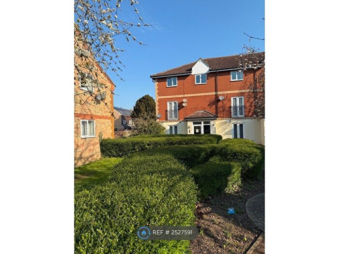 2 Bedroom Flat To Rent In Bevills Place, March, PE15