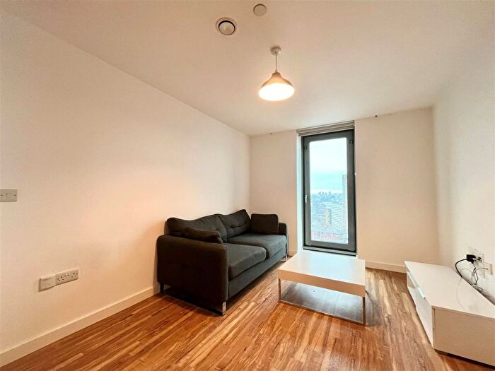 1 Bedroom Flat For Sale In Michigan Tower, Media City, Michigan Avenue, M50