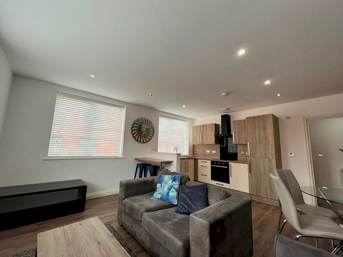 2 Bedroom Apartment To Rent In The Mint, Mint Drive, Birmingham, B18