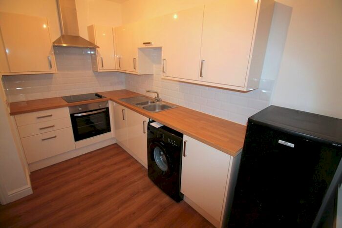 1 Bedroom Flat To Rent In Penylan Road, Penylan, Cardiff, CF24