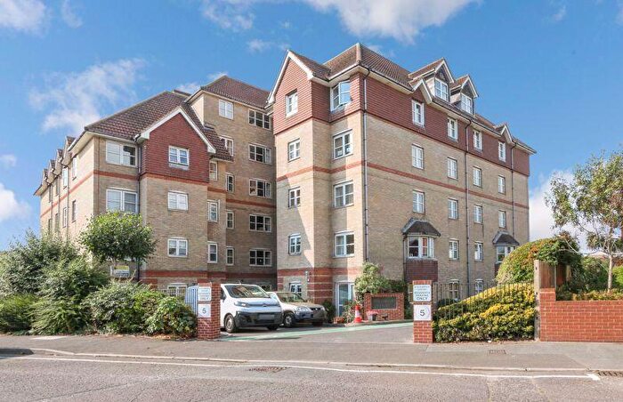 2 Bedroom Apartment For Sale In Halebrose Court, Southbourne, BH6