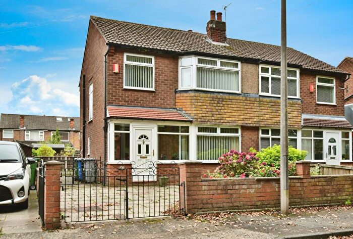 3 Bedroom Semi-Detached House For Sale In Firs Road, Sale, Greater Manchester, M33