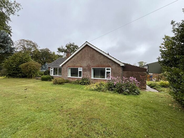 3 Bedroom Detached Bungalow To Rent In The Bungalow, Croxby Top., LN7
