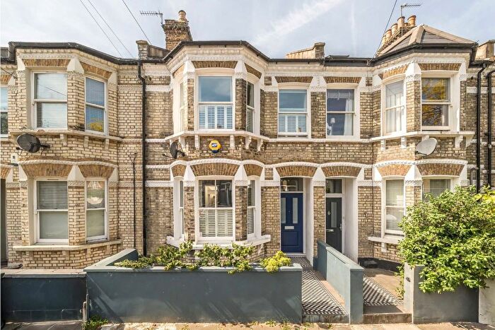 4 Bedroom Terraced House To Rent In Kimberley Road, Stockwell, SW9